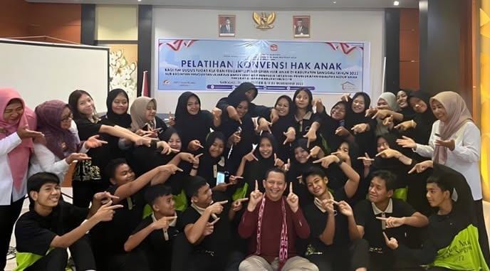 Forum Anak Sanggau Meningkatkan Kapasitas Diri Lewat Pelatihan Konvensi Hak Anak